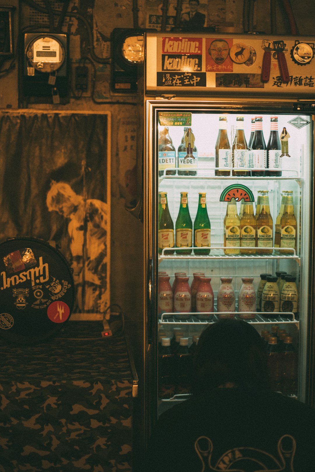 one-door-refridgerator-with-bottles-of-drinks-bqjsdjs-tbi